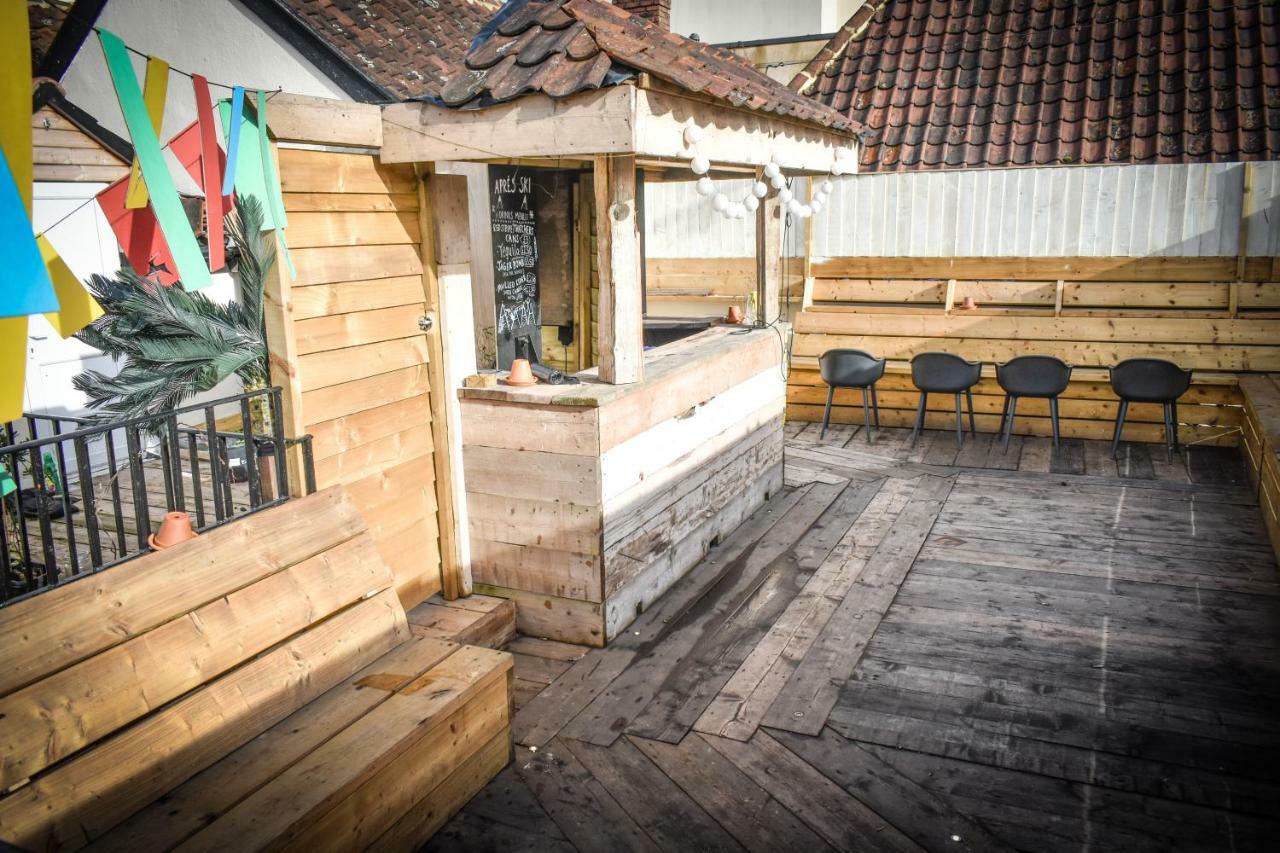Отель The Dark Horse Pub Бристоль Экстерьер фото